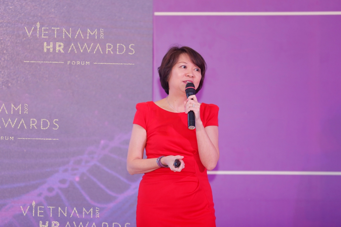 Vietnam HR Awards Forum 2017: How To Grow Agile Talent In The Era Of Disruptive Technology? 13 Dr_Lim Lai Cheng from SMU