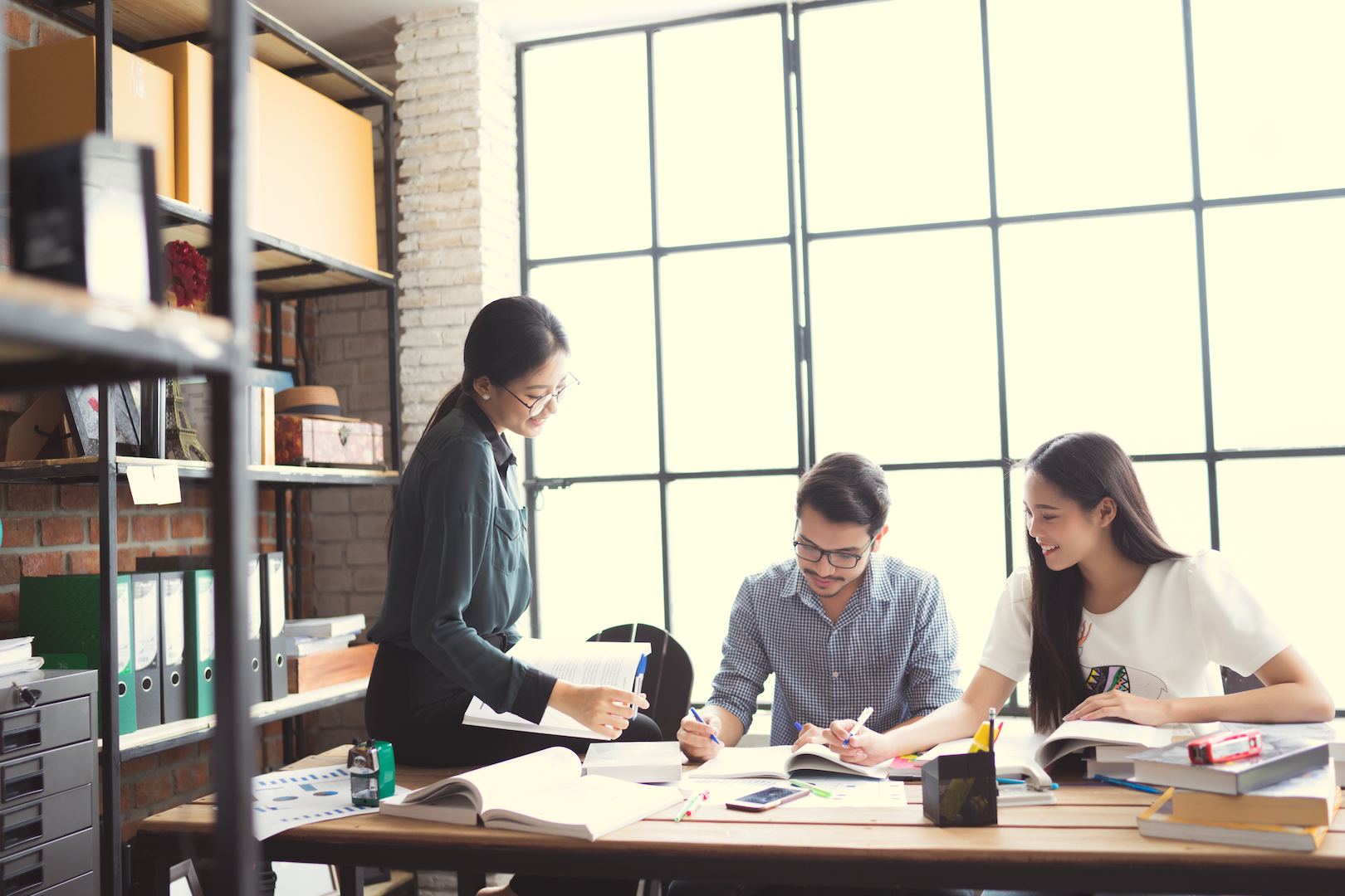 2 Điều Để Doanh Nghiệp Trở Thành “Thỏi Nam Châm” Hút Lao Động 3 2 Things That Turn Business Into A "Talent Magnet"