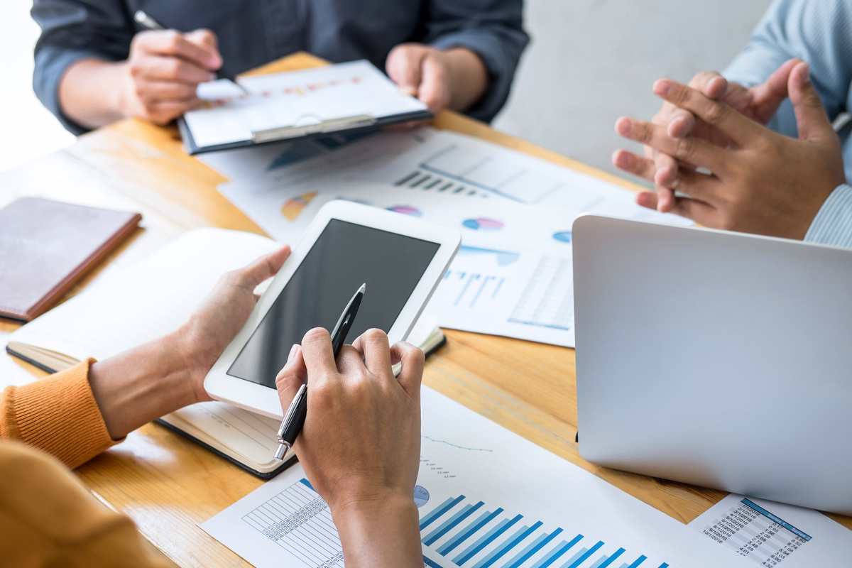 Sự Bùng Nổ Và Tương Lai Của Nghề Phân Tích Dữ Liệu 4 chuyên viên phân tÃch dữ liá»u